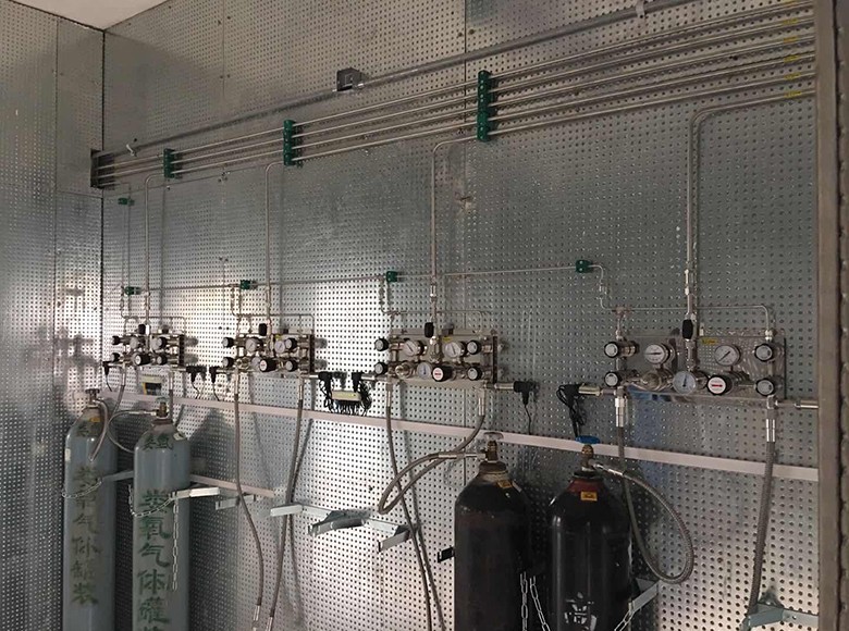 Laboratory Gas Line