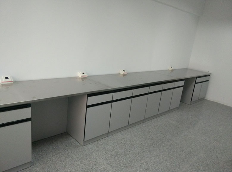 All Wood Workbench